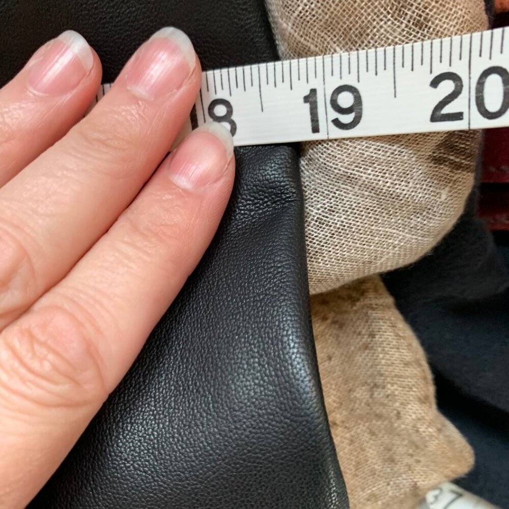 Hugo Boss Black Lambskin Leather Pencil Skirt Womens Size 4 - Picture 8 of 12